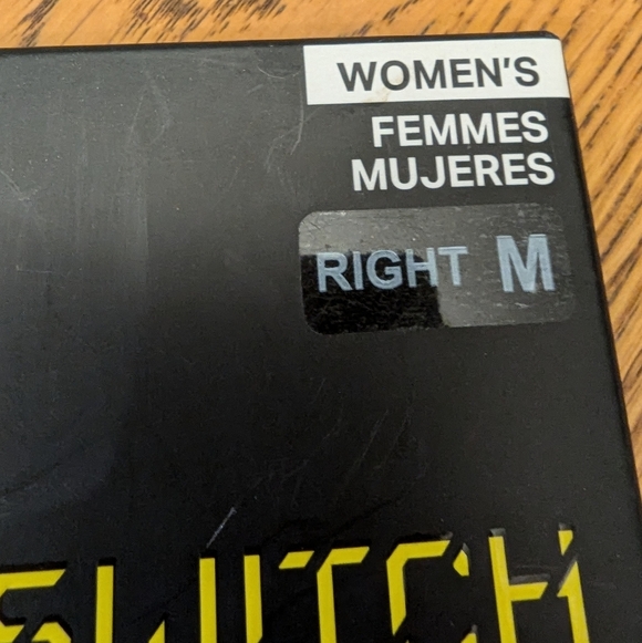 Under Armour Women's Cool Switch Golf Glove Size Medium right NIB - Picture 2 of 14